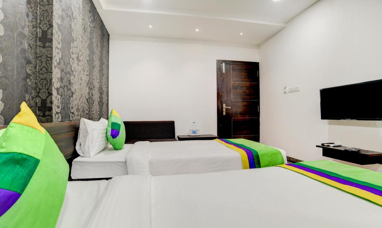 Treebo Grand Euro Pipliyahana Square Indore Exterior foto