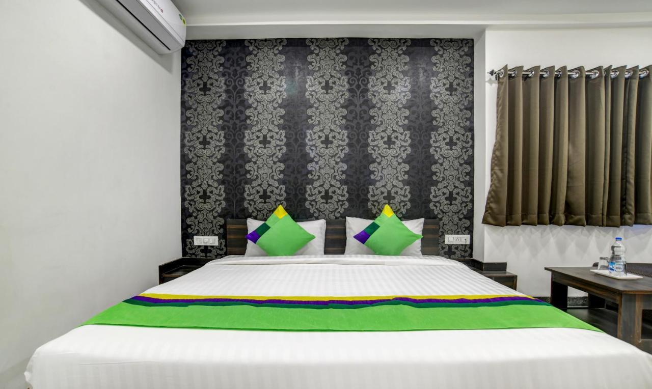 Treebo Grand Euro Pipliyahana Square Indore Exterior foto