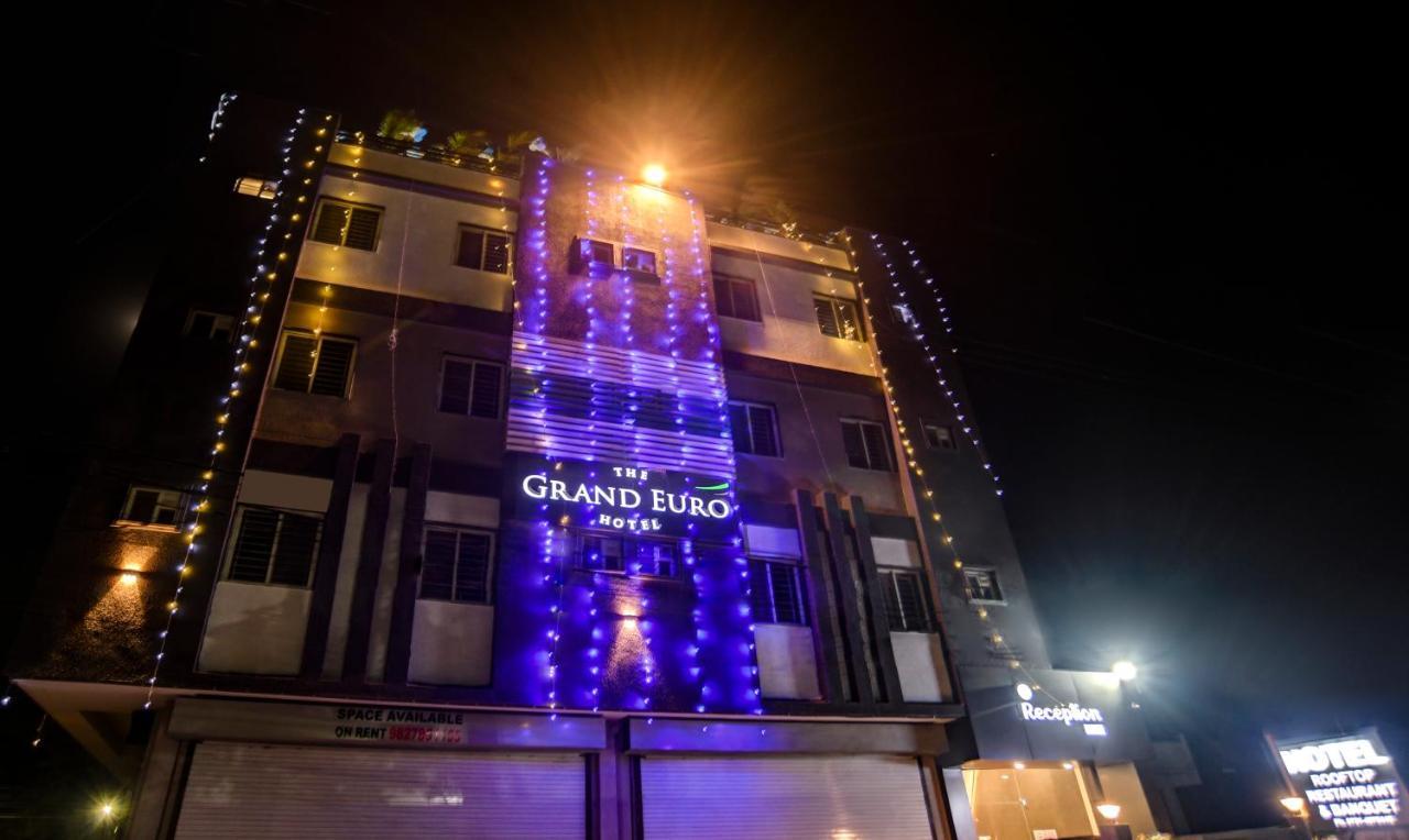Treebo Grand Euro Pipliyahana Square Indore Exterior foto
