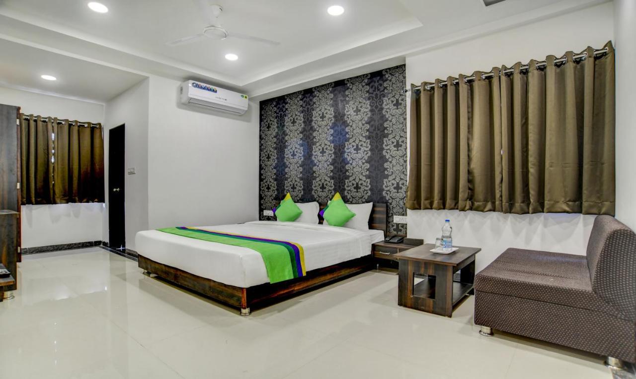 Treebo Grand Euro Pipliyahana Square Indore Exterior foto